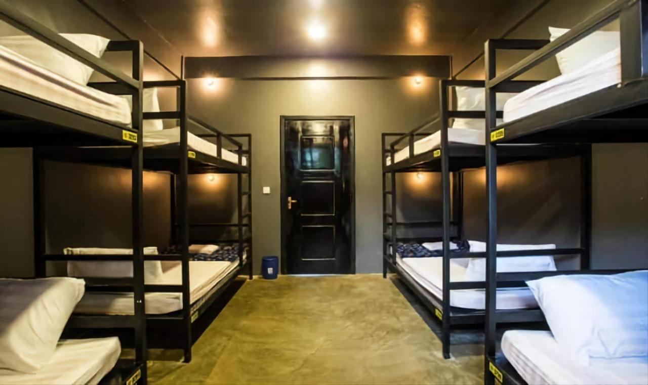 Revolution Siem Reap 호스텔 외부 사진