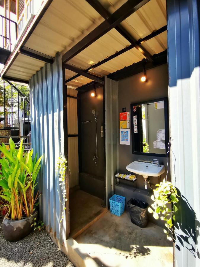Revolution Siem Reap 호스텔 외부 사진
