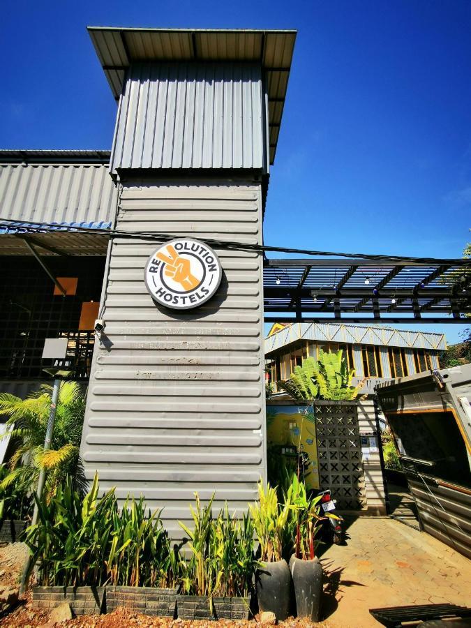 Revolution Siem Reap 호스텔 외부 사진